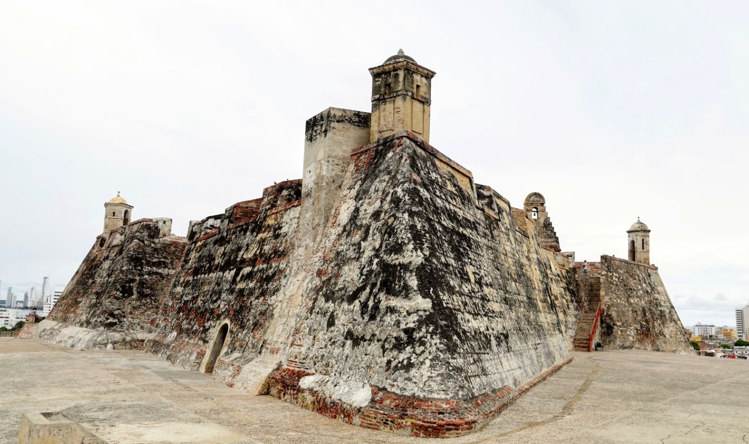 Une des enceintes du château de San Felipe de Barajas (1536) – Carthagène des Indes- Colombie
