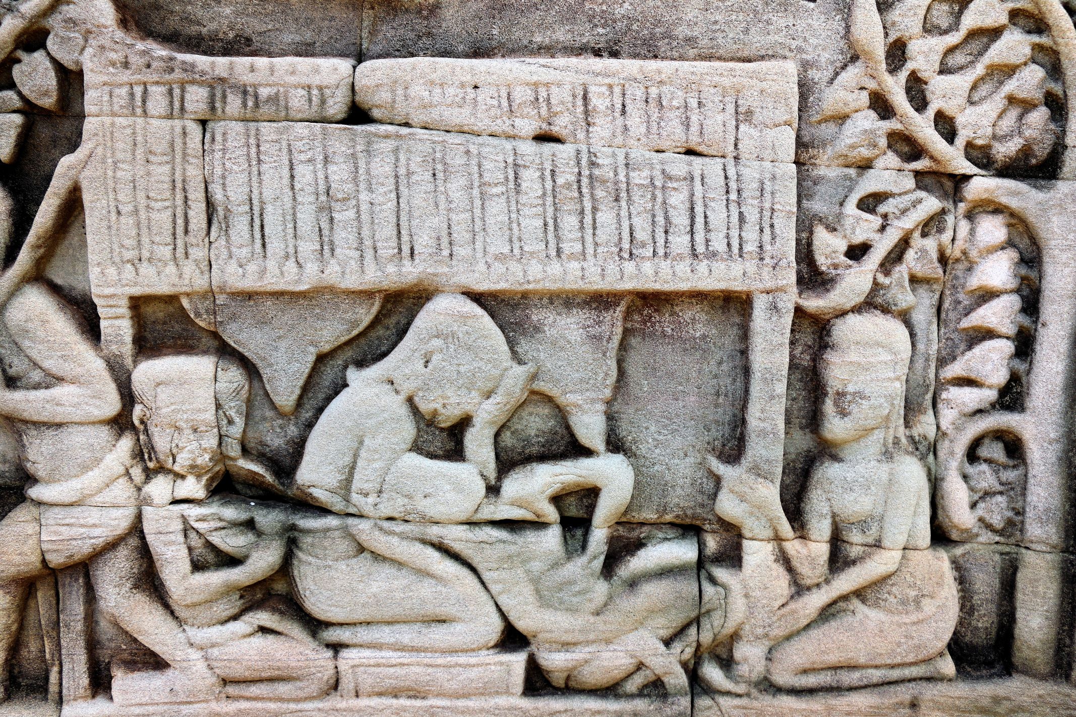 Accouchement - Galerie du Bayon (12e siècle) - Angkor Thom (Patrimoine mondial de l'UNESCO 1992) - Cambodge