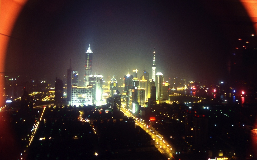 La tour de télévision Perle de l’Orient en 2001 – Shanghai – Chine