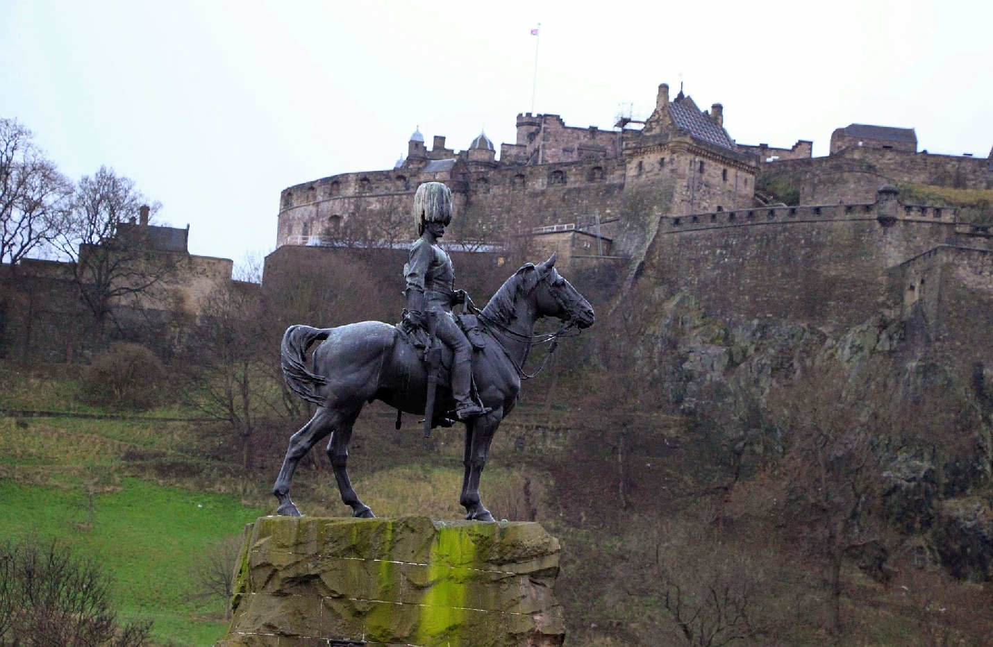 Mémorial des Royal Scots Greys, Princess Street – 1906 – Chateau d’Edimbourg – Ecosse