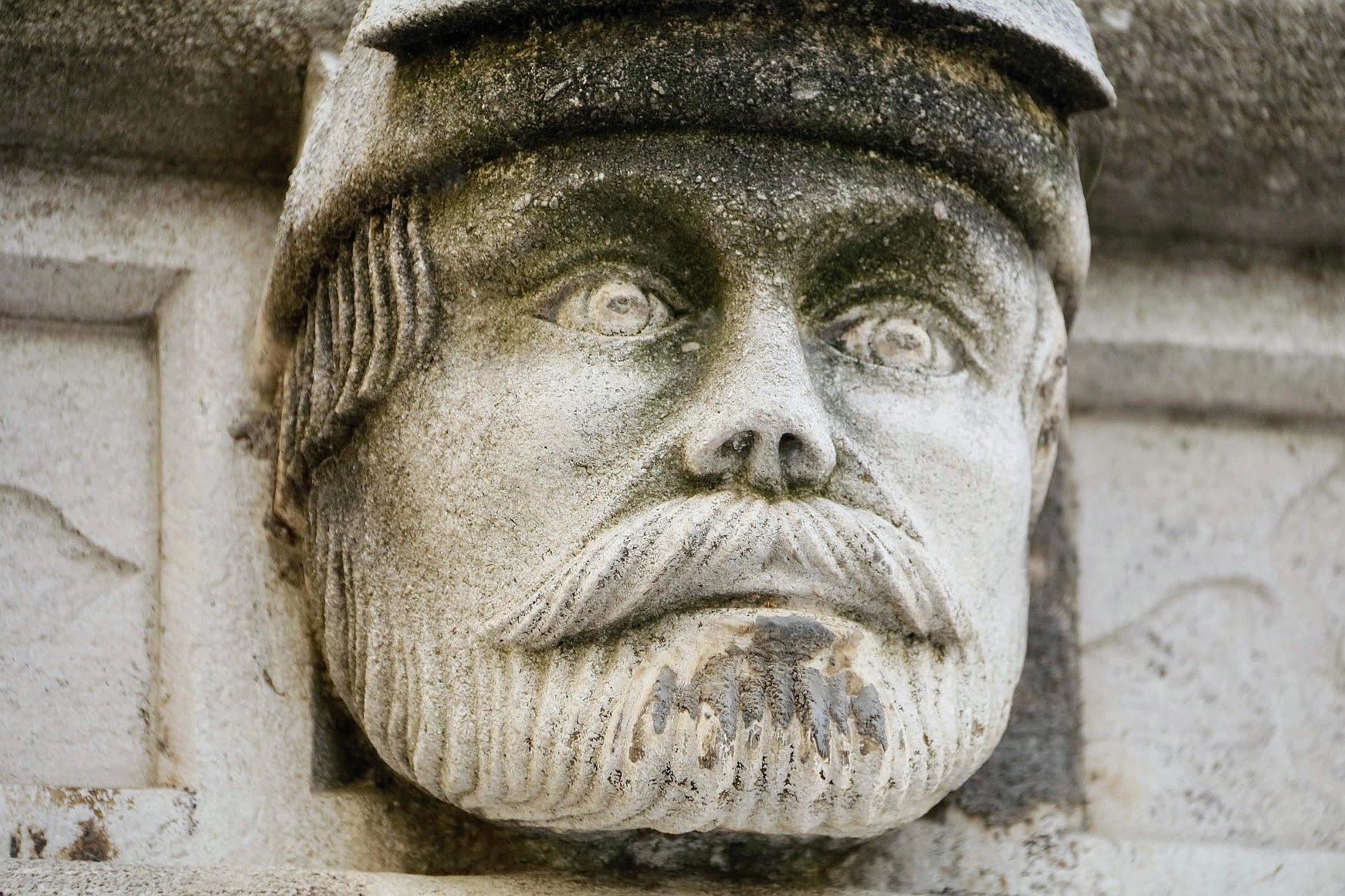 Tête de la frise extérieure de la Cathédrale Saint-Jacques de Šibenik (1431 – 1535) – Dalmatie- Croatie
