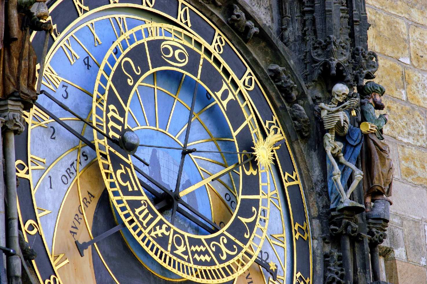 Prague : Horloge astronomique de l’hôtel de ville (1410) – Tchéquie