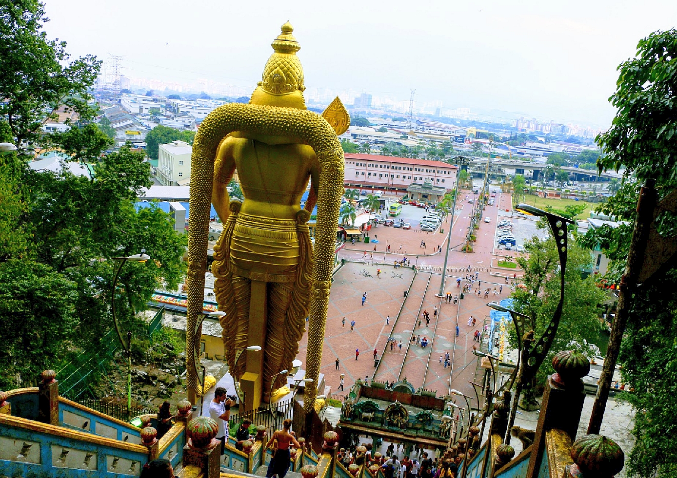 Sanctuaire hindouiste de Sri Murugan devant les grottes de Batu – Batu Caves – Selangor – Malaisie