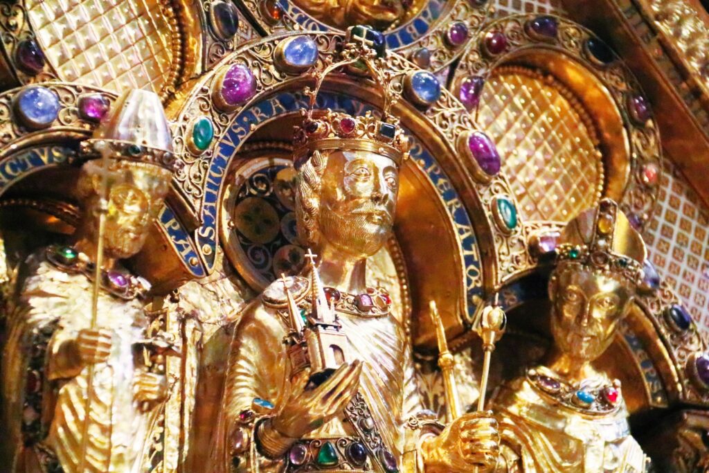 Le Trésor reliquaire de Charlemagne (1215) – Cathédrale Aachener Dom 796 – Aix La Chapelle – Rhénanie-du-Nord-Westphalie – Allemagne