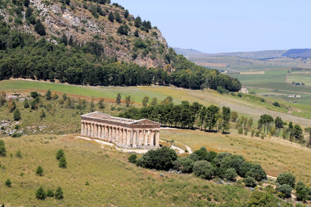 Temple Dorique de Hera ( -425AEC ) – Ségeste – Sicile – Italie